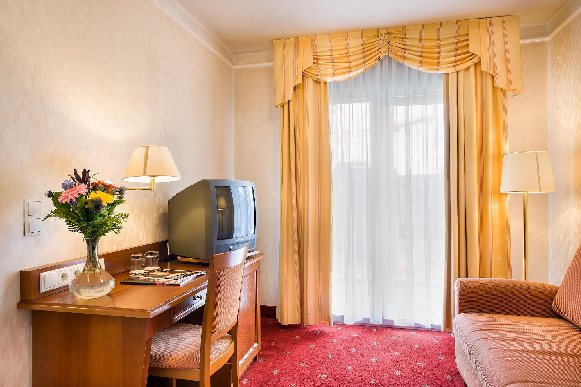 Select Hotel Prinz Eugen Wien Εξωτερικό φωτογραφία