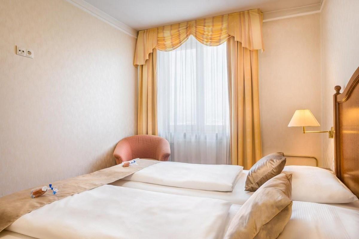 Select Hotel Prinz Eugen Wien Εξωτερικό φωτογραφία