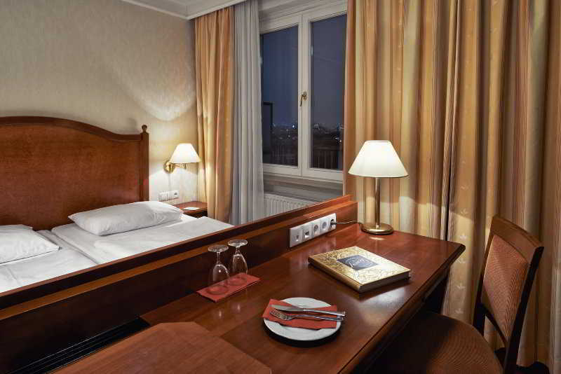 Select Hotel Prinz Eugen Wien Εξωτερικό φωτογραφία